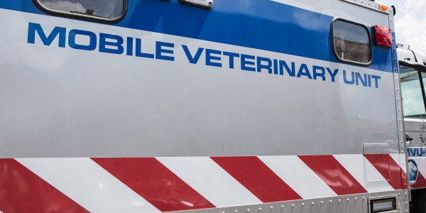 mobile-veterinary-unit.jpg