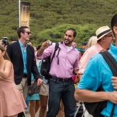 crowd-arrives-at-ferry.jpg