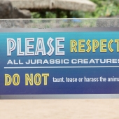 gentle-giants-petting-zoo-respect-signage.jpg