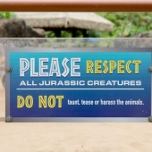 gentle-giants-petting-zoo-respect-signage_2.jpg