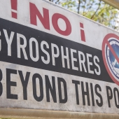 gyrosphere-warning-sign.jpg