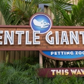 petting-zoo-sign.jpg